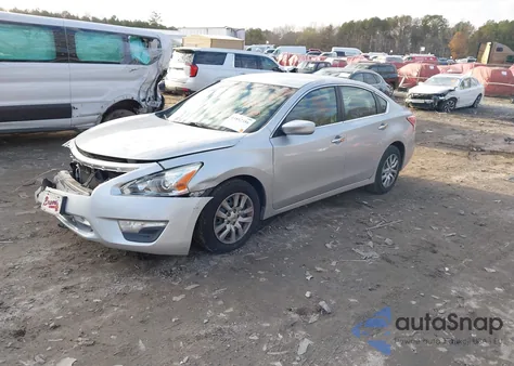 2013 Nissan Altima 2.5 S z USA, uszkodzony, nr VIN 1N4AL3AP5DC270957
